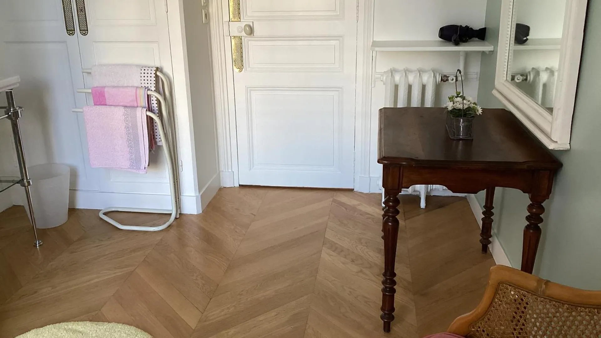 Bed And Breakfast Paris Quartier Champs-Elysees Frankreich
