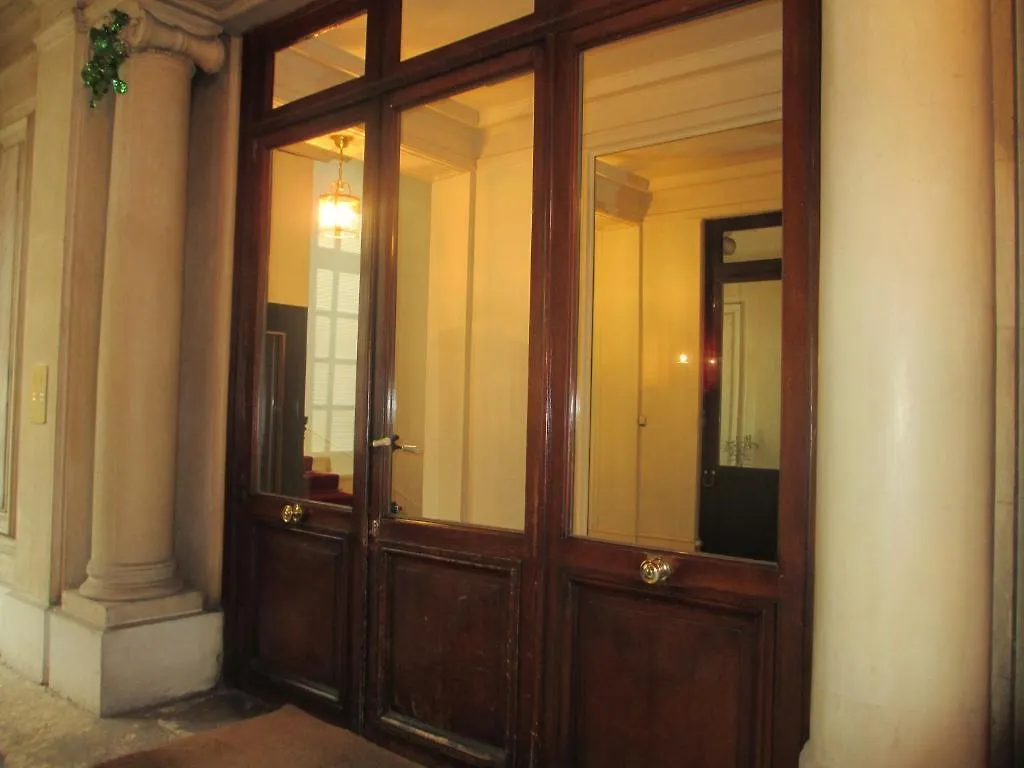 Bed And Breakfast Paris Quartier Champs-Elysees